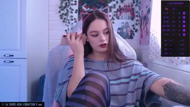 Image 2 of darcyie1ove Stream on Chaturbate on 16 months ago