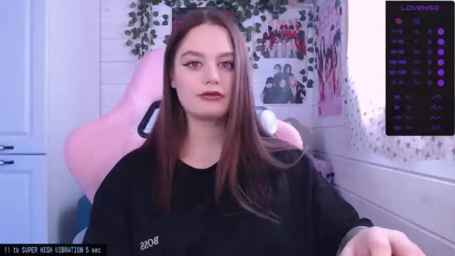 Image 8 of darcyie1ove Stream on Chaturbate on 16 months ago