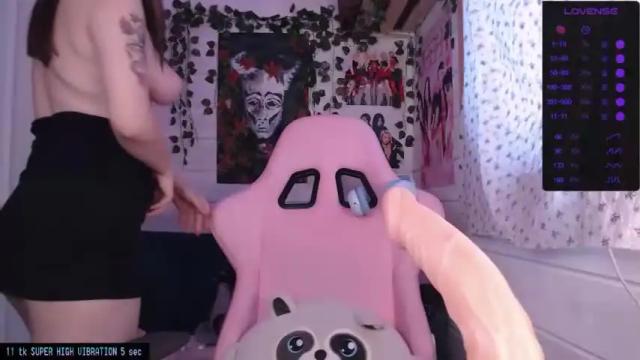 Image 11 of darcyie1ove Stream on Chaturbate on 16 months ago