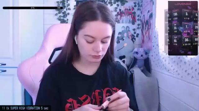 Thumbnail 1, darcyie1ove's Stream at Chaturbate, 15 months ago