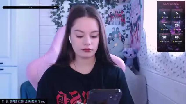 Image 4 of darcyie1ove Stream on Chaturbate on 15 months ago