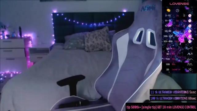 Image 8 of darcyie1ove Stream on Chaturbate on 2 months ago