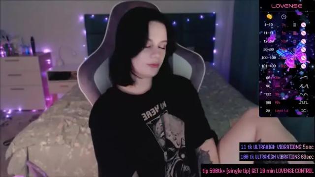 Image 10 of darcyie1ove Stream on Chaturbate on 2 months ago
