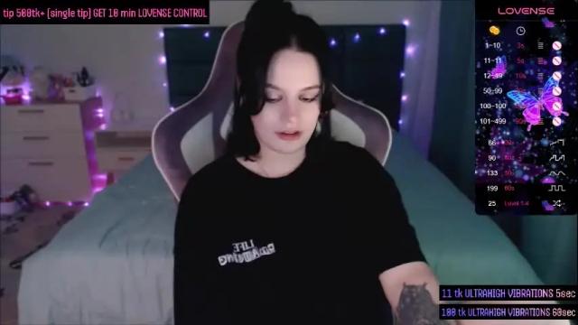 Image 10 of darcyie1ove Stream on Chaturbate on 1 month ago