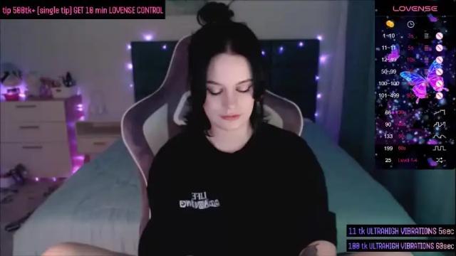 Image 4 of darcyie1ove Stream on Chaturbate on 1 month ago