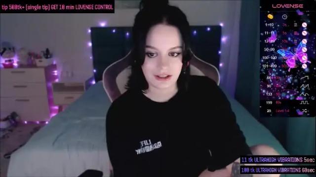 Thumbnail 2, darcyie1ove's Stream at Chaturbate, 1 month ago