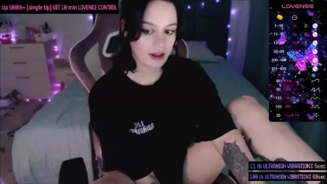 Image 6 of darcyie1ove Stream on Chaturbate on 1 month ago