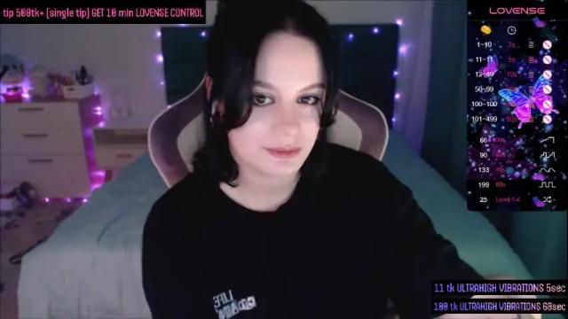 Image 8 of darcyie1ove Stream on Chaturbate on 1 month ago
