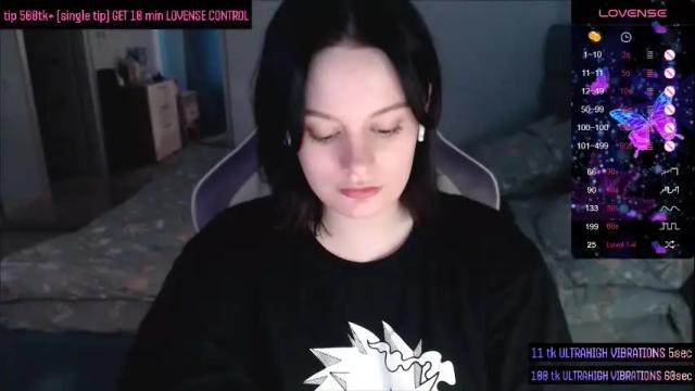Image 4 of darcyie1ove Stream on Chaturbate on 1 month ago