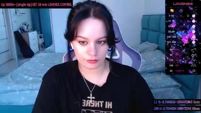 Image 6 of darcyie1ove Stream on Chaturbate on 5 months ago
