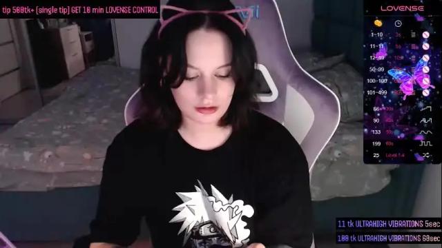 Image 12 of darcyie1ove Stream on Chaturbate on 20 days ago