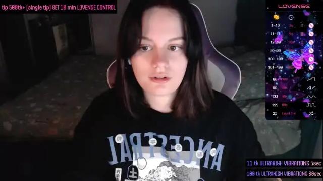 Image 8 of darcyie1ove Stream on Chaturbate on 16 days ago