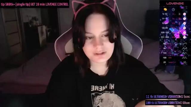 Image 11 of darcyie1ove Stream on Chaturbate on 13 days ago