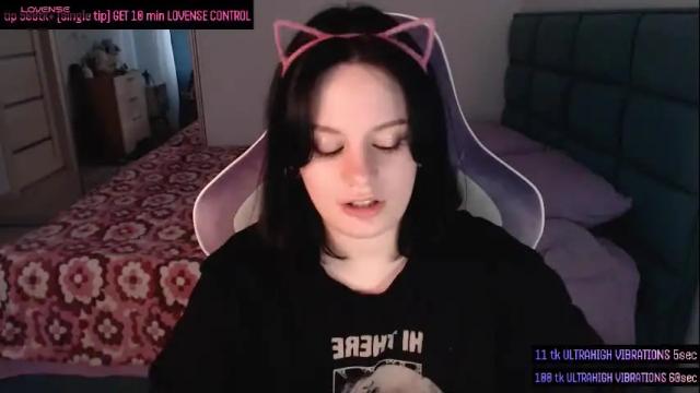 Image 10 of darcyie1ove Stream on Chaturbate on 3 days ago