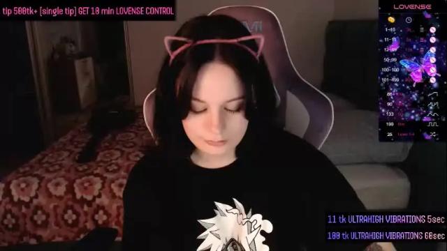 Thumbnail 2, darcyie1ove's Stream at Chaturbate, 4 months ago