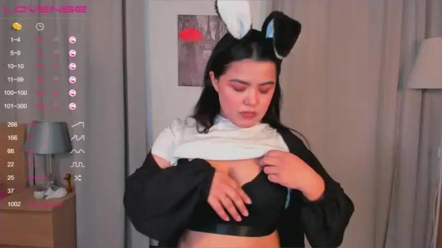 Image 2 of darina_flirt Stream on Chaturbate on 23 months ago