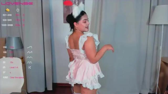 Image 12 of darina_flirt Stream on Chaturbate on 22 months ago