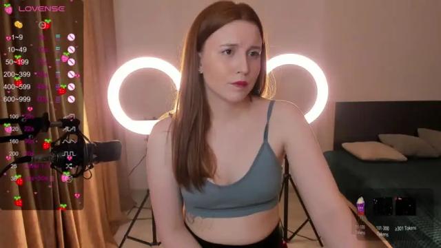 Image 11 of darja_klark Stream on Chaturbate on 17 months ago