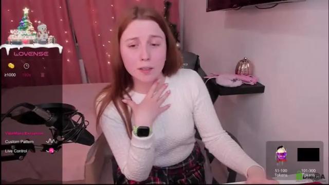 Image 12 of darja_klark Stream on Chaturbate on 16 months ago