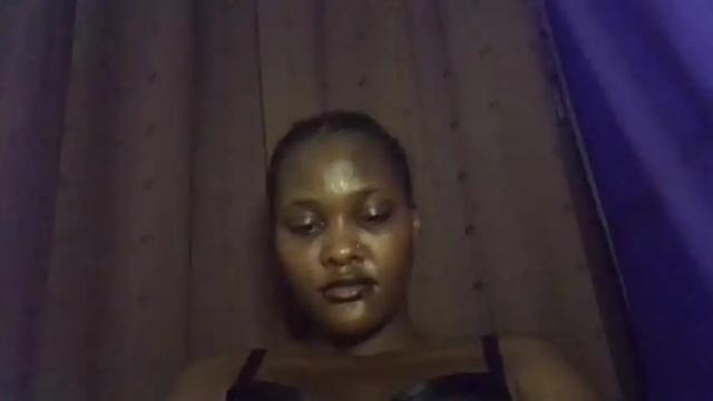 Image 10 of dark_karinah Stream on Chaturbate on 15 months ago