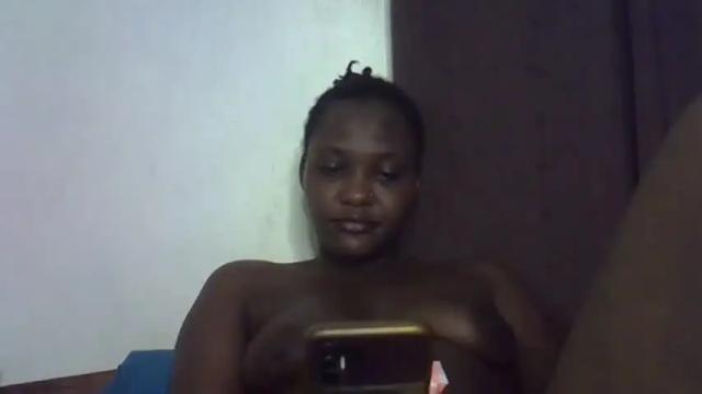 Image 2 of dark_karinah Stream on Chaturbate on 14 months ago