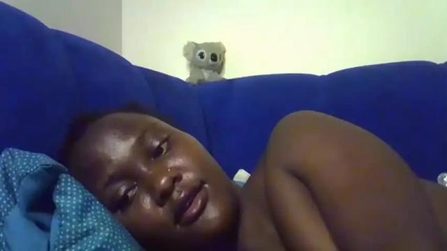 Image 6 of dark_karinah Stream on Chaturbate on 13 months ago