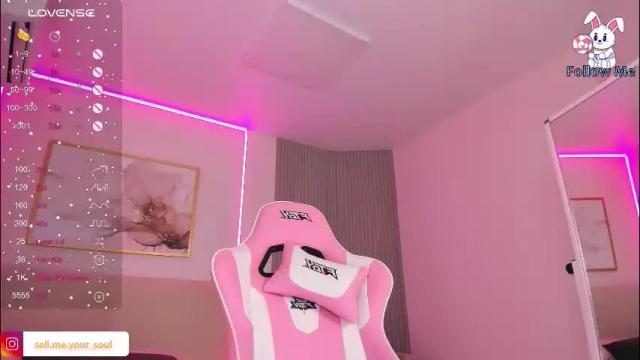 Image 8 of dark_milla Stream on Chaturbate on 2 months ago