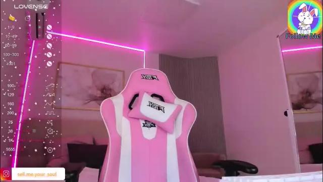Image 2 of dark_milla Stream on Chaturbate on 2 months ago