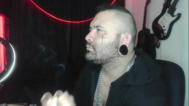 Thumbnail 1, darkclothes's Stream at Chaturbate, 1 month ago