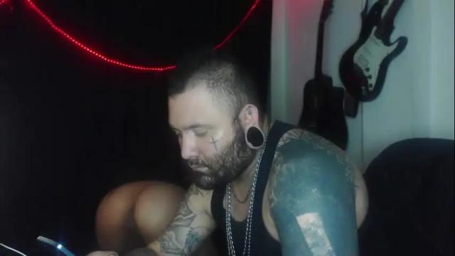 Image 11 of darkclothes Stream on Chaturbate on 25 days ago