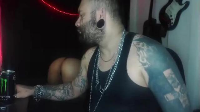 Image 4 of darkclothes Stream on Chaturbate on 25 days ago