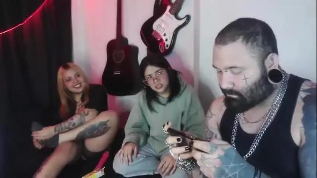 Image 6 of darkclothes Stream on Chaturbate on 6 months ago