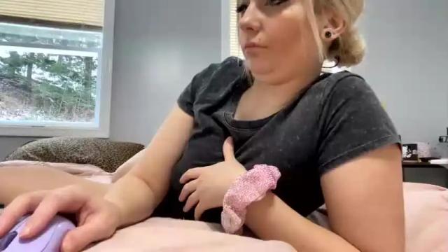 Image 4 of darkenangel_111 Stream on Chaturbate on 17 months ago