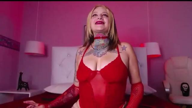Image 3 of darketscanary_gh Stream on Chaturbate on 16 months ago