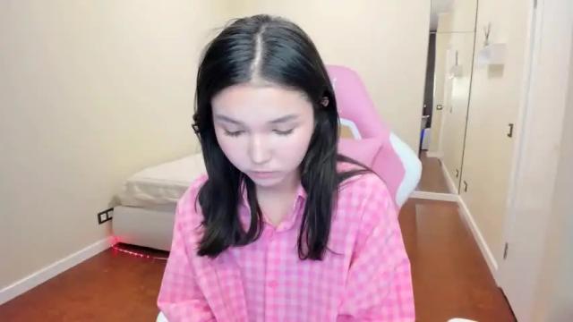 Image 11 of darkglowww Stream on Chaturbate on 13 months ago
