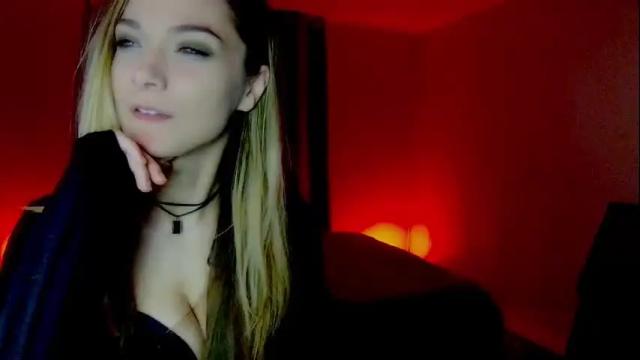 Image 2 of darkskullmistress Stream on Chaturbate on 1 month ago
