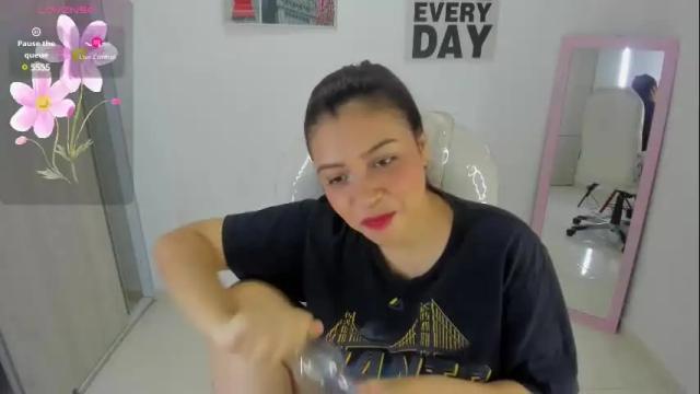 Image 12 of darlaa__doll Stream on Chaturbate on 2 months ago