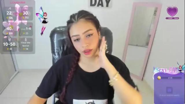 Image 2 of darlaa__doll Stream on Chaturbate on 1 month ago