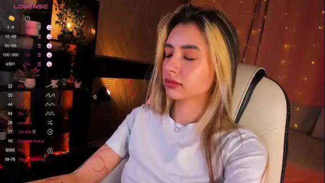Thumbnail 1, darlabelle's Stream at Chaturbate, 2 months ago