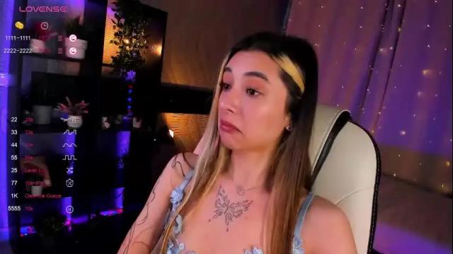 Image 12 of darlabelle Stream on Chaturbate on 2 months ago