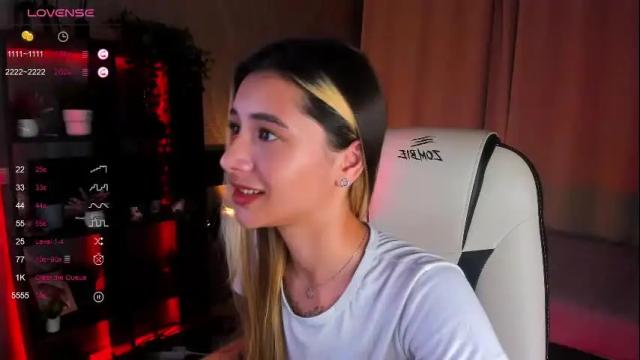Image 2 of darlabelle Stream on Chaturbate on 1 month ago