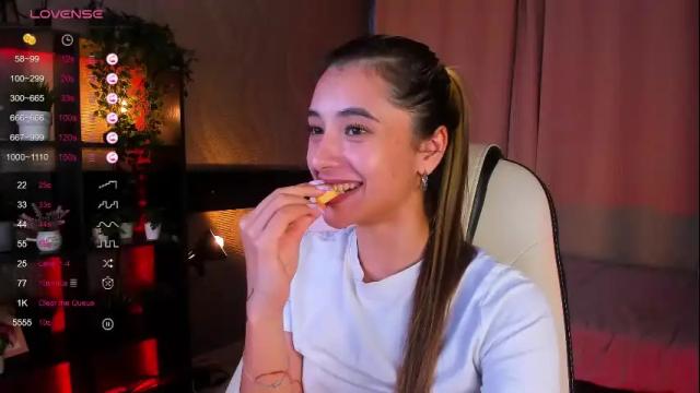 Image 11 of darlabelle Stream on Chaturbate on 28 days ago