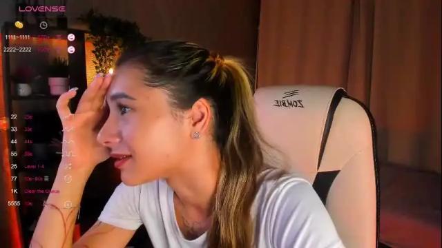 Image 2 of darlabelle Stream on Chaturbate on 23 days ago