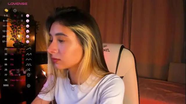 Image 3 of darlabelle Stream on Chaturbate on 22 days ago