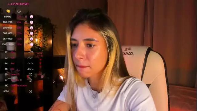 Image 4 of darlabelle Stream on Chaturbate on 22 days ago
