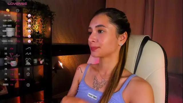 Image 7 of darlabelle Stream on Chaturbate on 16 days ago