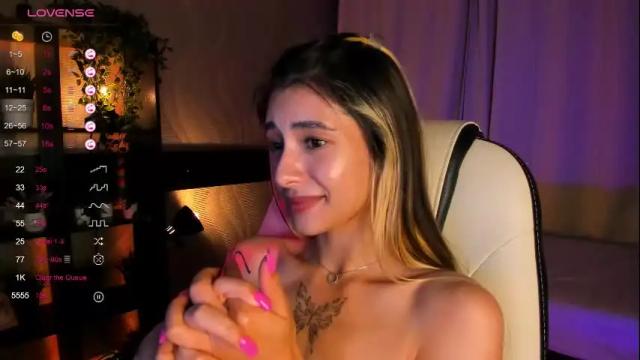 Image 3 of darlabelle Stream on Chaturbate on 8 days ago