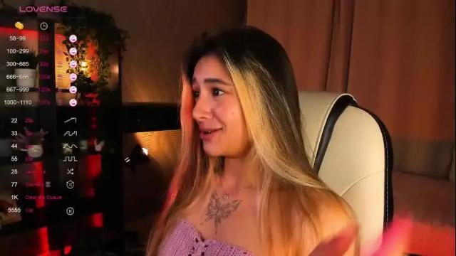 Image 2 of darlabelle Stream on Chaturbate on 2 days ago