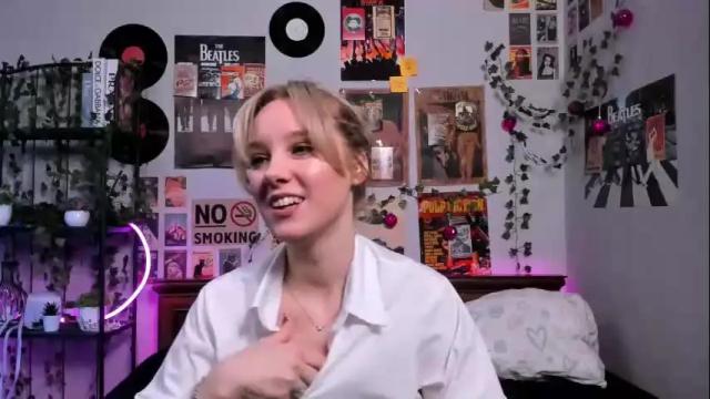 Image 3 of darleneferran Stream on Chaturbate on 1 month ago