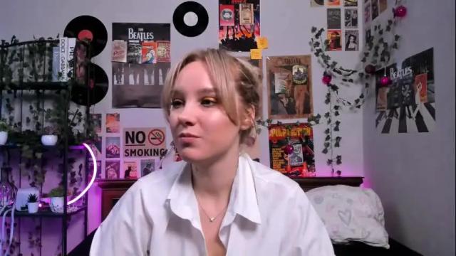 Image 4 of darleneferran Stream on Chaturbate on 1 month ago